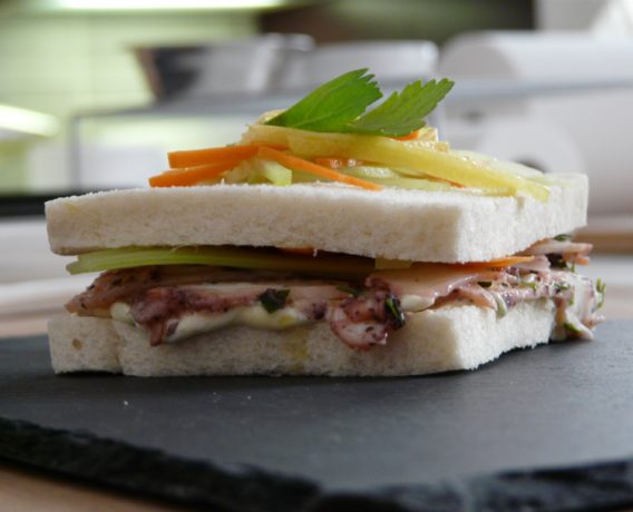 ricetta Morato Pane, scuola di cucina Cucina & Friends di Milano, per iniziativa "A lezione di sandwich gourmet", ricetta di marca Frigo Magazine