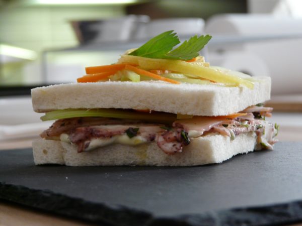 ricetta Morato Pane, scuola di cucina Cucina & Friends di Milano, per iniziativa "A lezione di sandwich gourmet", ricetta di marca Frigo Magazine