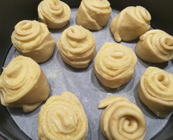 ricetta farina petra, rose al profumo d'arancia, ricetta della scuola di cucina Il Salotto di Penelope di Bologna, iniziativa A lezione di farina