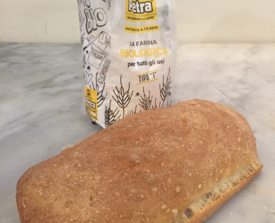 ricetta farina Petra, la ciabatta, ricetta della scuola di arte culinaria Cordon Bleu di Firenze, inziativa "A lezione di farina", ricetta di marca su Frigomagazine.com