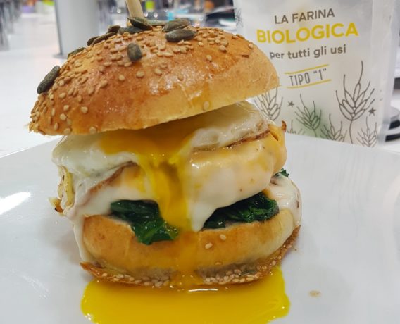 ricetta farina petra, ricetta della scuola di cucina Toffini Academy di Napoli, iniziativa A lezione di Farina, Hamburger, ricetta di marca