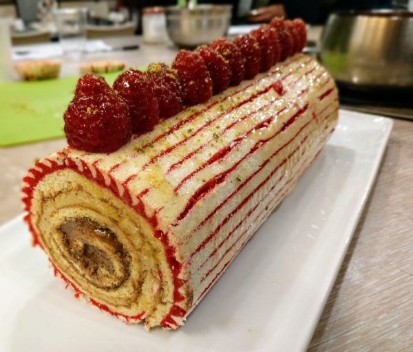 ricetta farina Petra, tronchetto natalizio, realizzato dalla scuola di cucina Zen and Cook di Genova