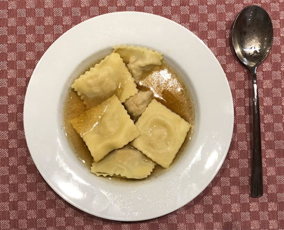 ricetta farina Petra: brodo affumicato e tortelli di faraona, ricetta della scuola di cucina Il Salotto di Penelope, #alezionedifarina